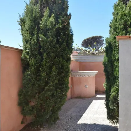 Daire Refait A Neuf Avec Climatisation Et Parking - Fr-1-226-299 *