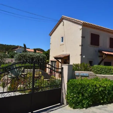 Refait A Neuf Avec Climatisation Et Parking - Fr-1-226-299 Σαιντ-Μαξίμ