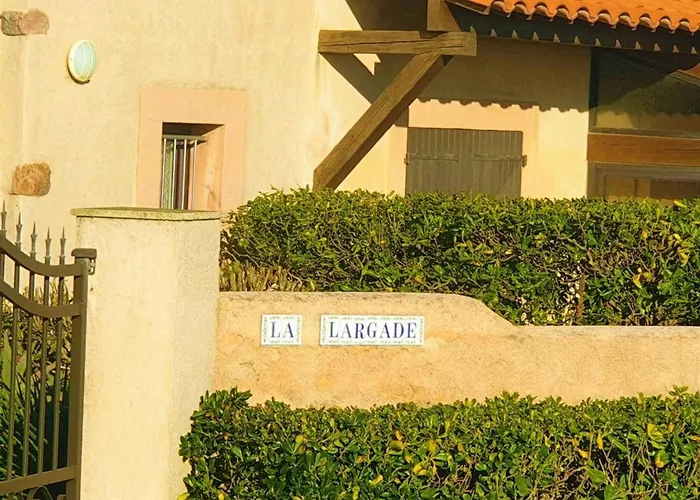 Appartement Refait A Neuf Avec Climatisation Et Parking - Fr-1-226-299 Sainte-Maxime