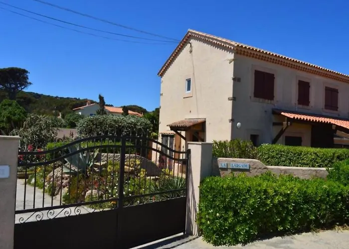 Refait A Neuf Avec Climatisation Et Parking - Fr-1-226-299 Sainte-Maxime